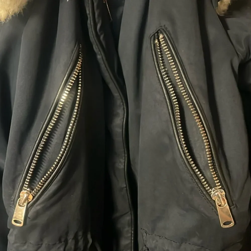 ✨HP✨Zara Navy Fur Lined Parka with Detachable Hood✨